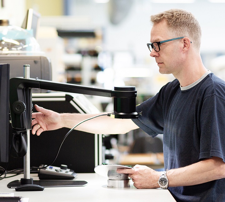 Use digital microscope measurement software for measuring Tagarno